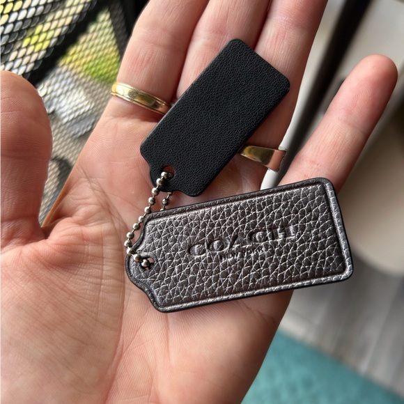 Coach Hand Tag set - Picture 1 of 3